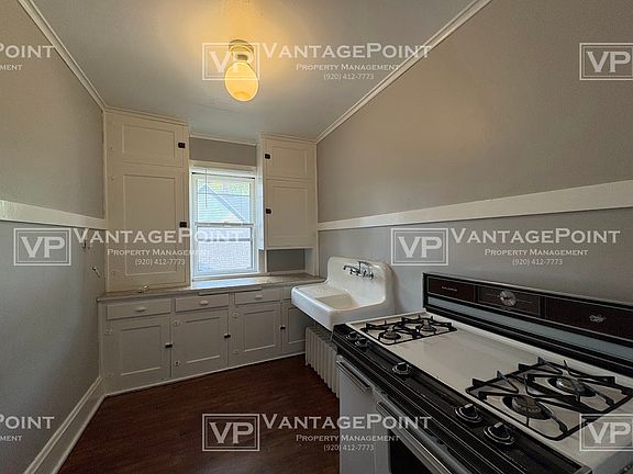 5th image of 408 S Van Buren St #3