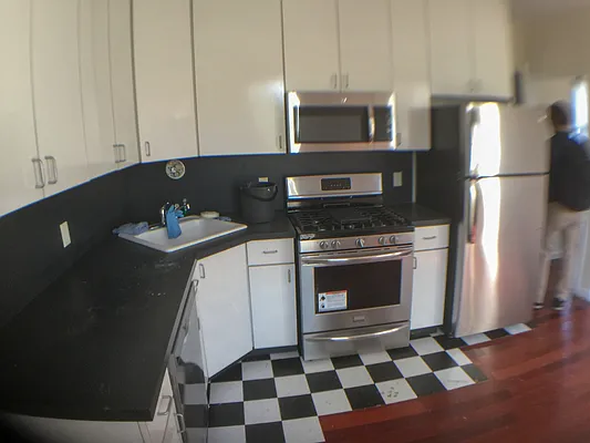 Rented by Francine Realty | media 10