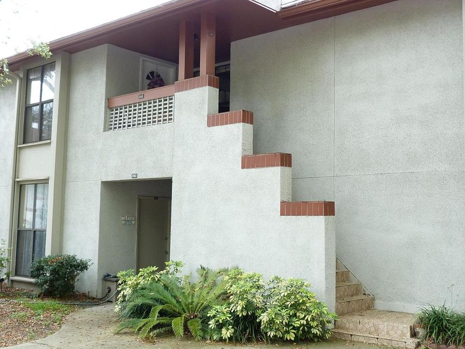 1st image of 2102 Wood Hill Dr #2102