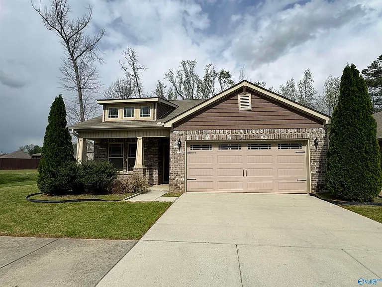 1812 Clayton Cove Dr — Photo 1
