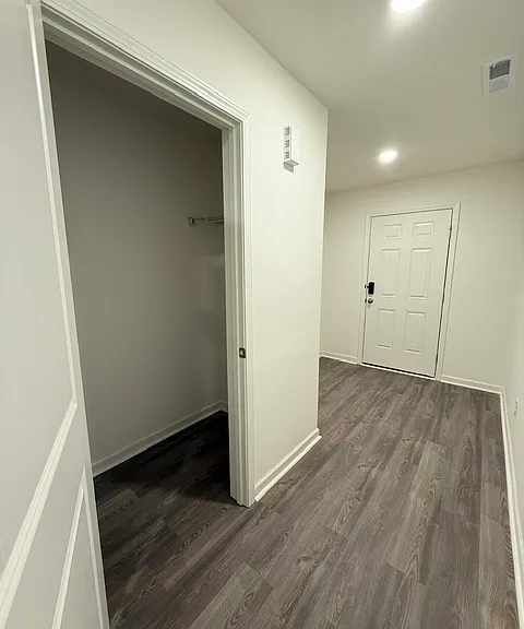 2429 Brookville Dr #1-A — Photo 3
