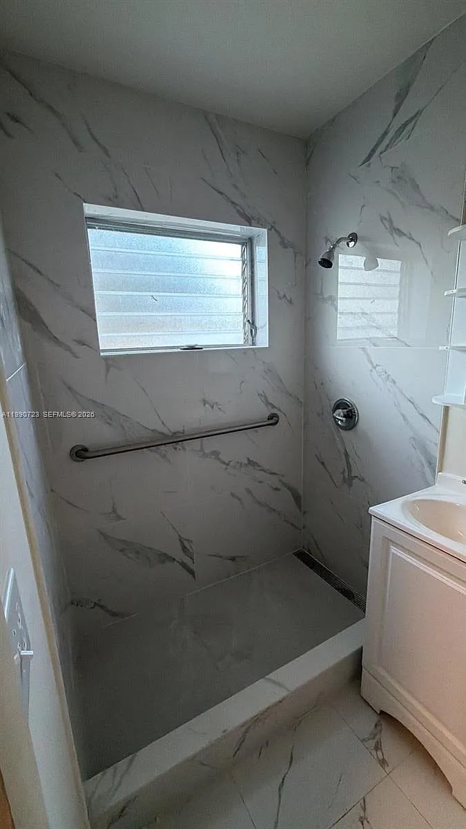 Building Photo - 2210 NE 170th St #2220