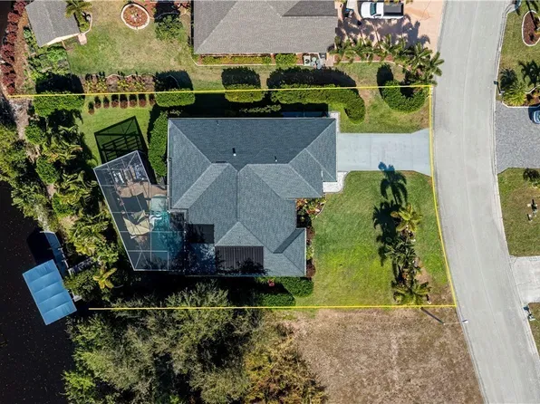 15141 Sam Snead Ln, North Fort Myers, FL 33917