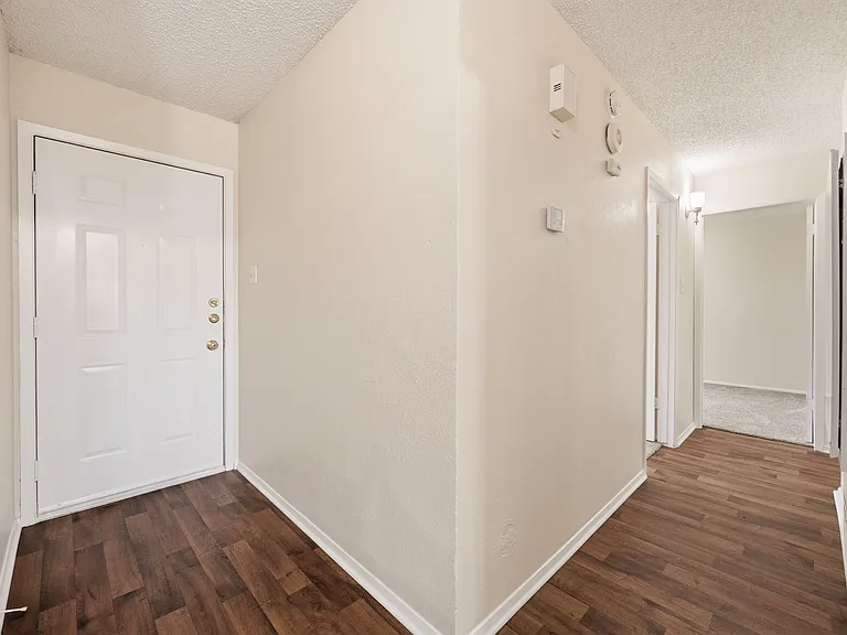 616 Reveille Rd — Photo 4
