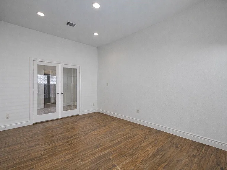 6614 Rising Hills Ln — Photo 7