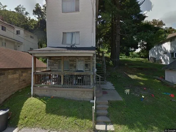 709 Thompson St, Turtle Creek, PA 15145