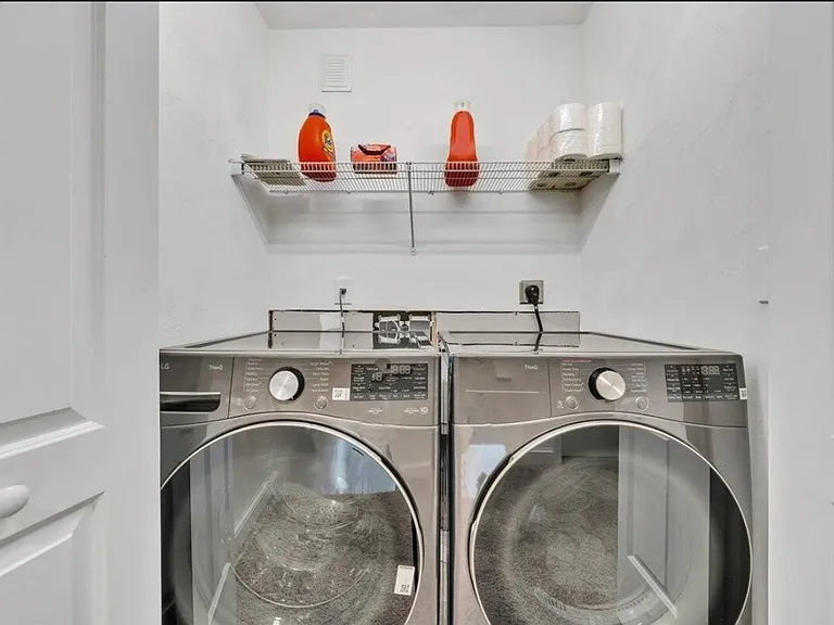 6810 Village Green Dr — Photo 12
