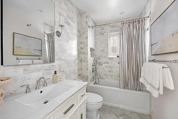 Sold by Compass | media 16