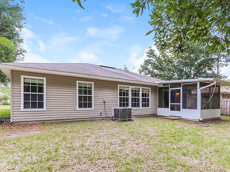 2274 Tyson Lake Dr — Photo 16