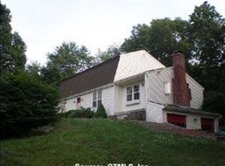 29 Cannon Dr, Amston, CT 06231