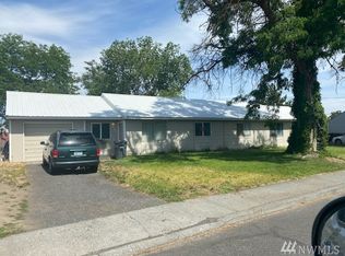 1208-1210 Pershing Rd, Moses Lake, WA 98837