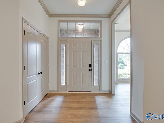 4th image of 1687 Longleaf Dr NW