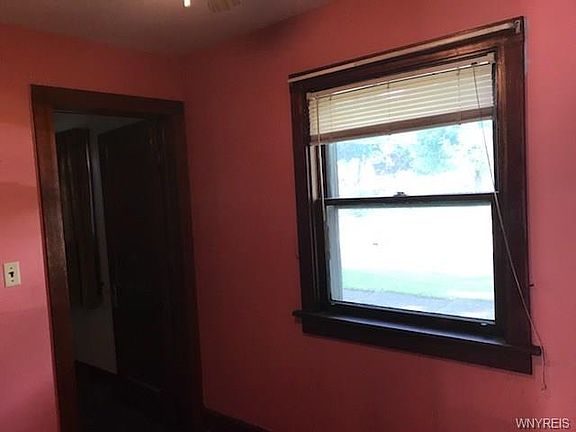 4th image of 504 74th St