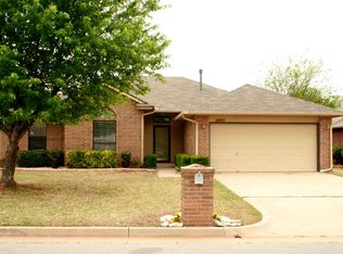 16905 Crest Valley, Edmond, OK 73012