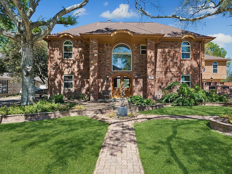 1st image of 1835 Raintree Cir