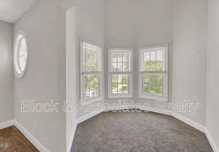 109 Old Savannah Dr — Photo 14