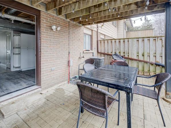 49 Cedarwoods Cres #52, Kitchener, ON N2C 2L1