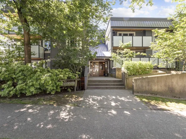 2328 Oxford St #302, Vancouver, BC V5L 1G3