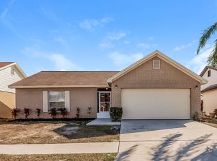 208 Lookout Dr, Apollo Beach, FL 33572