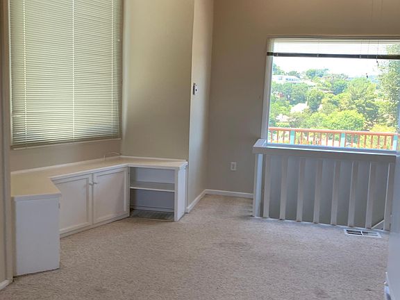 large high ceiling loft with all around view