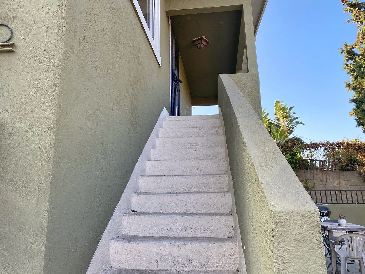 1150 Laveta Terrace — Photo 3