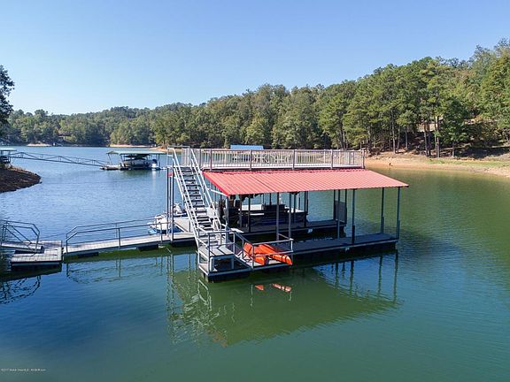 Image 4: Dock