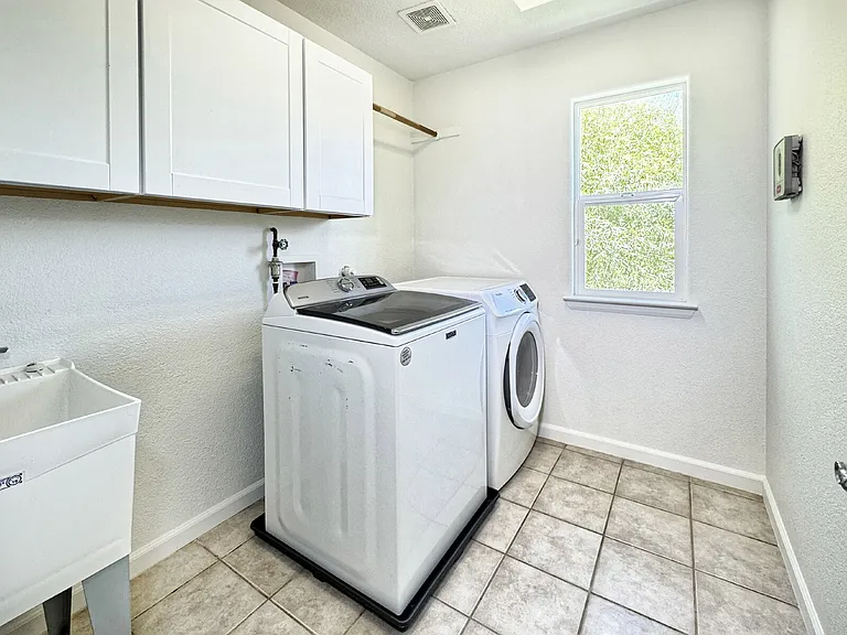 426 Paseo Roja Pl NE — Photo 23