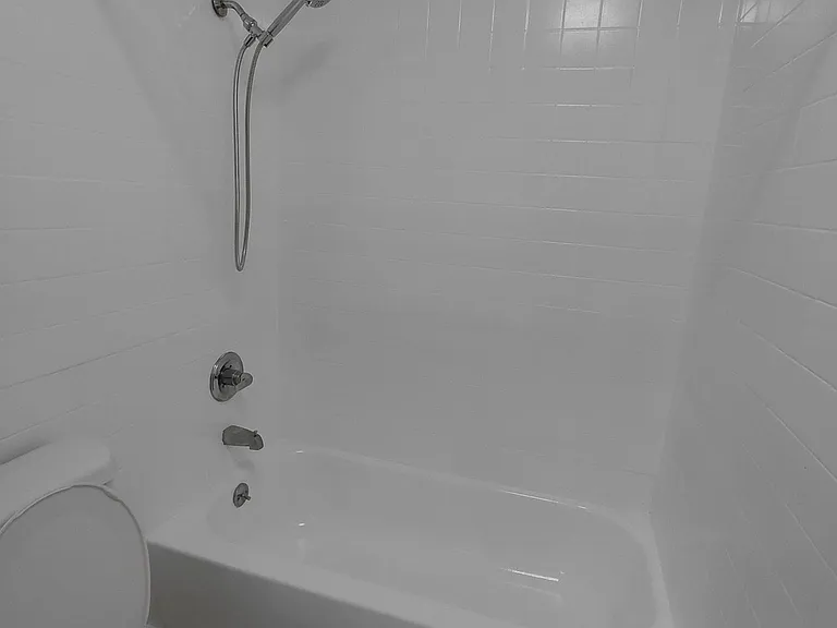 2457 Frankford Ave #2F — Photo 6