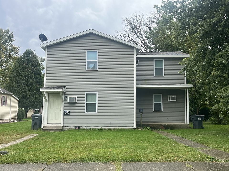 2nd image of 426 E Washington St