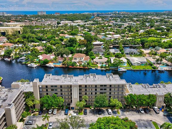 Home For Sale In Boca Bayou