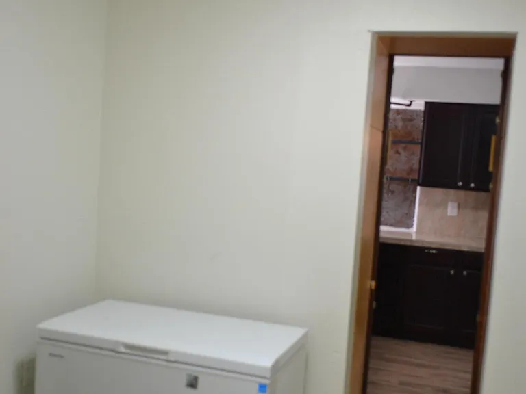 3270 W Capistrano Rd — Photo 15