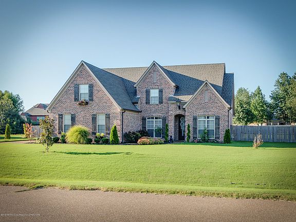 2nd image of 4658 Shinault Ln