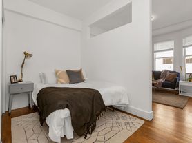 1405 Franklin