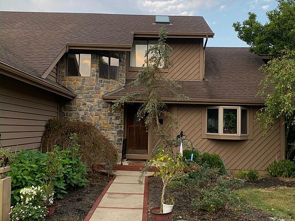 2nd image of 7927 Ironwood Way