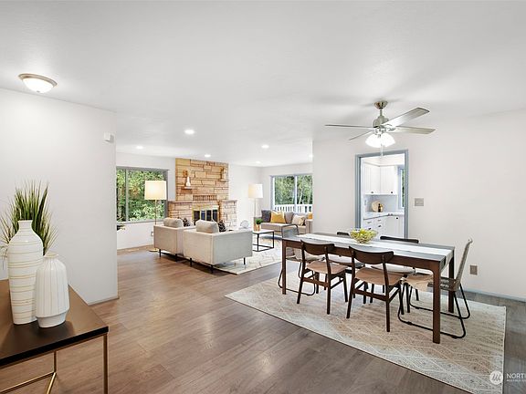 4th image of 3642 Cedarbrook Drive