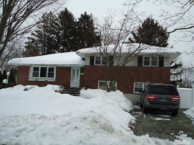 1st image of 19 Orton Dr