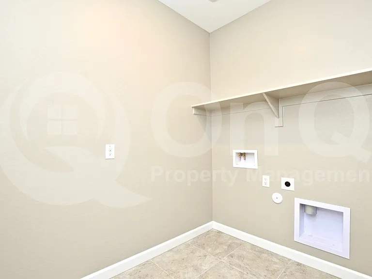 8502 W Millerton Way — Photo 20
