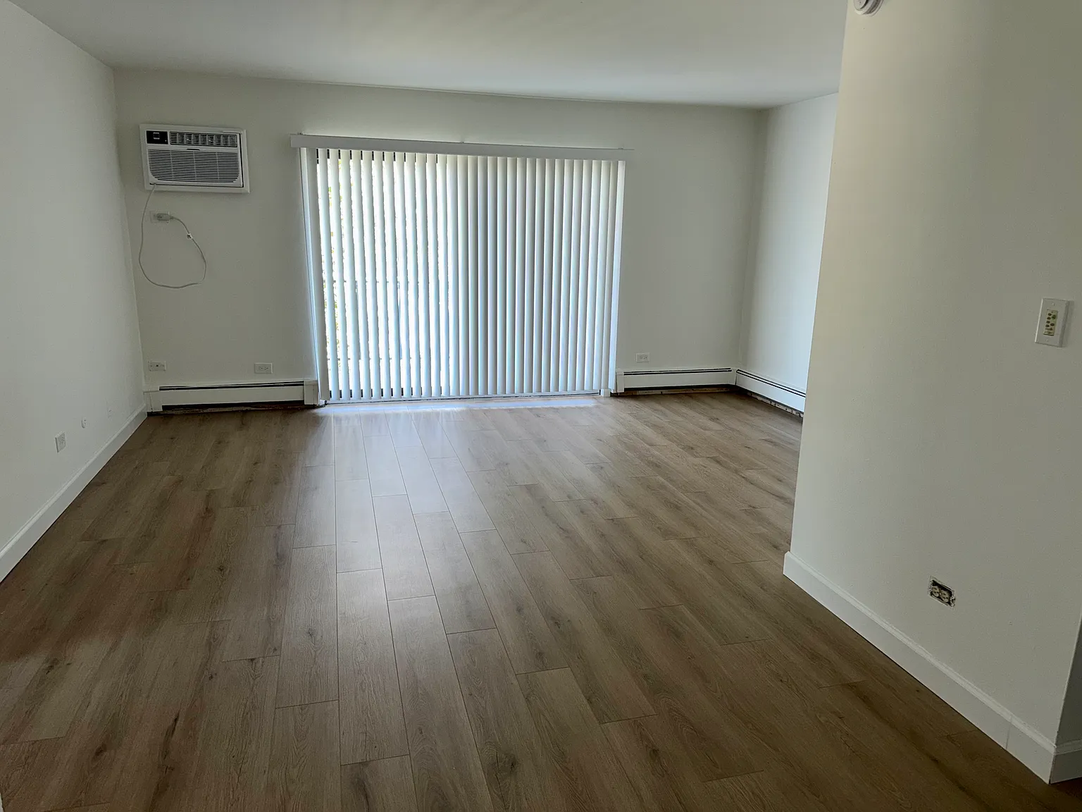 10S473 Echo Ln — Photo 3