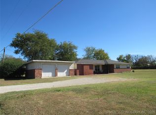 601 Elm St, Henryetta, OK 74437
