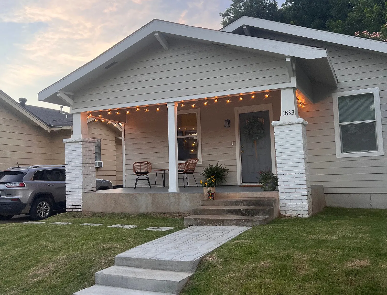3 bed, 1220 sqft, $1,875 — Photo 1