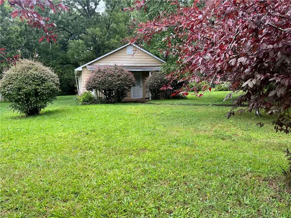 455 Zion Rd, Walhalla, SC 29691