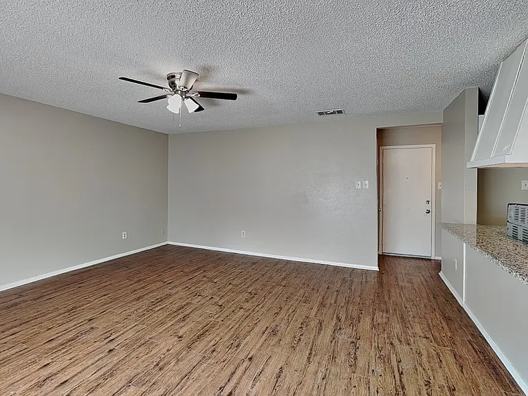 701 Admiralty Way — Photo 3