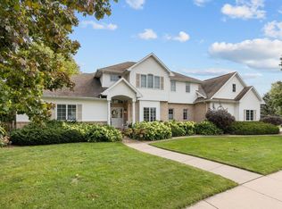 1426 Mahler Blvd, Neenah, WI 54956