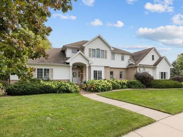 1426 Mahler Blvd, Neenah, WI 54956