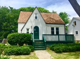 1004 Premont Ave, Waterford, MI 48328