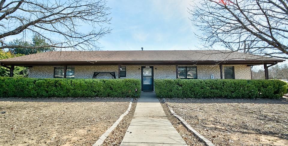 1st image of 306 Ranchero Rd