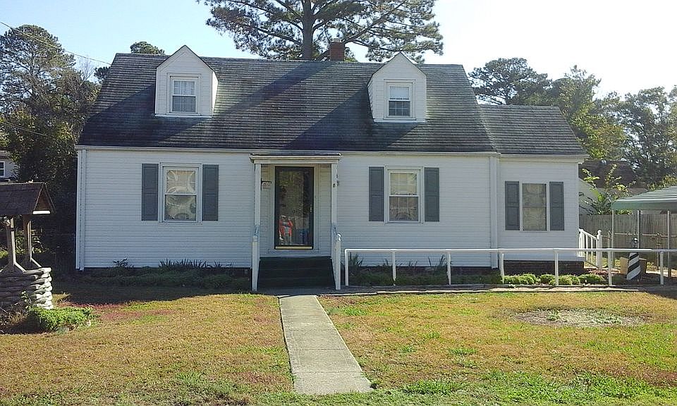 1st image of 8 Maurice Ave