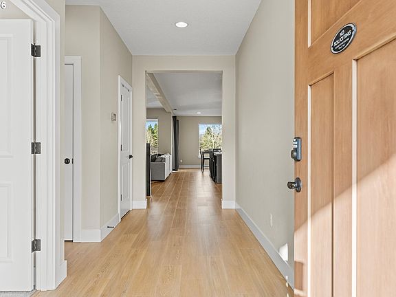 3rd image of 2036 SE 27th St