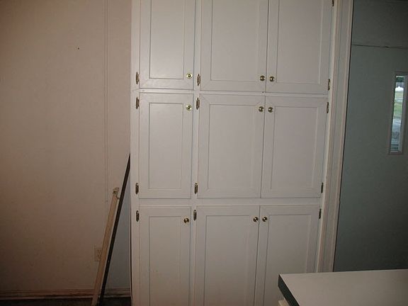 2nd image of 1495 Red Oak Dr