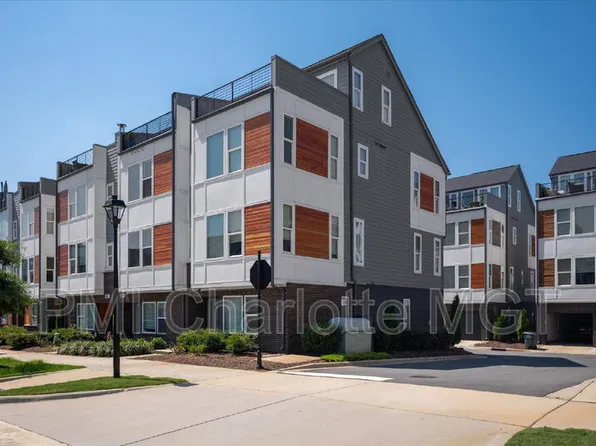 2104 Bryant Park Dr, Charlotte, NC 28208